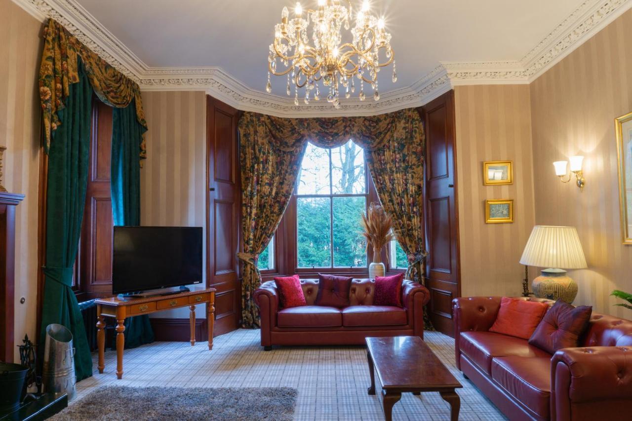 Newton Manor House -7 Bedroom House Falkland