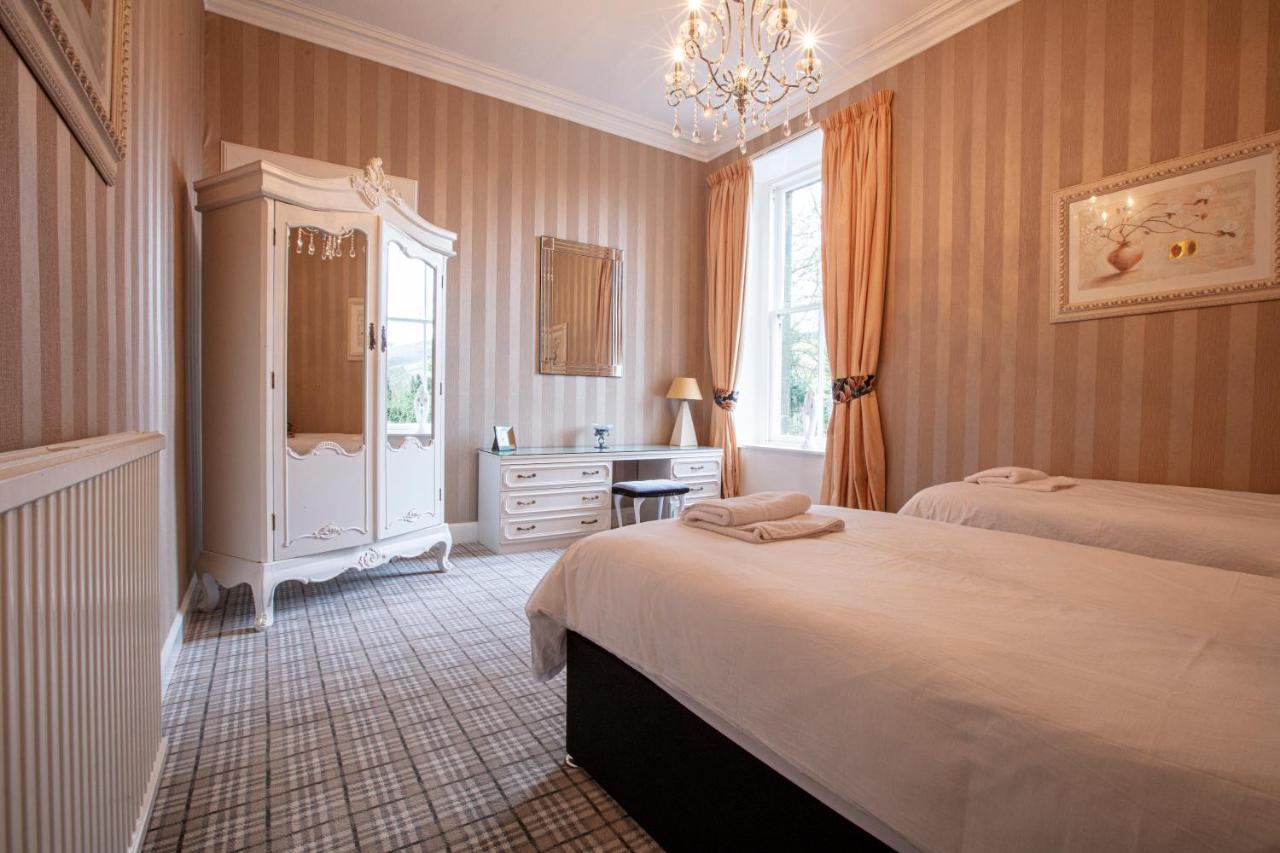 Newton Manor House -7 Bedroom House Holiday home Falkland