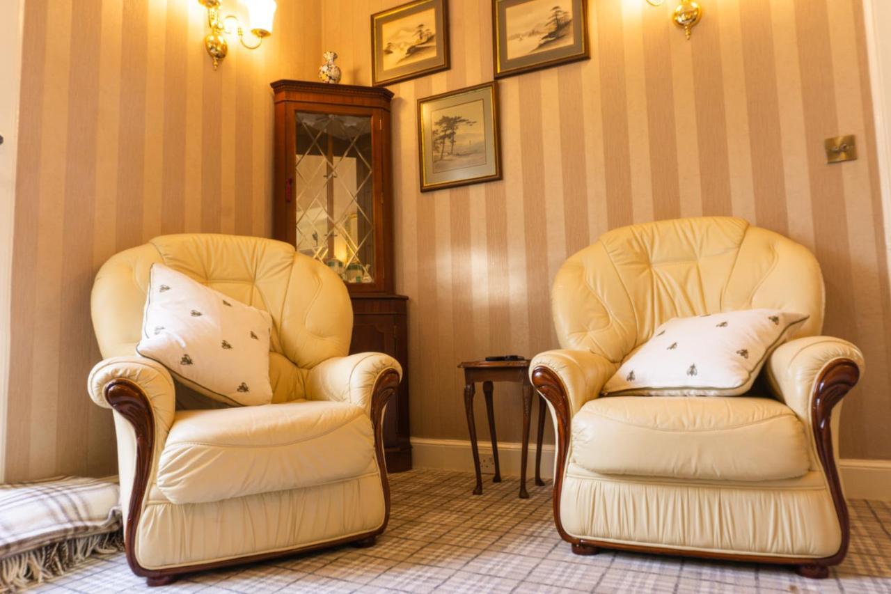 Newton Manor House -7 Bedroom House