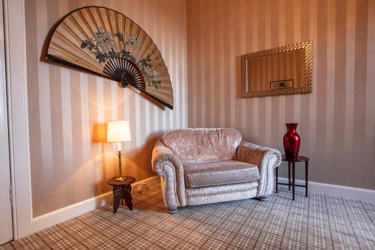 Newton Manor House -7 Bedroom House Falkland